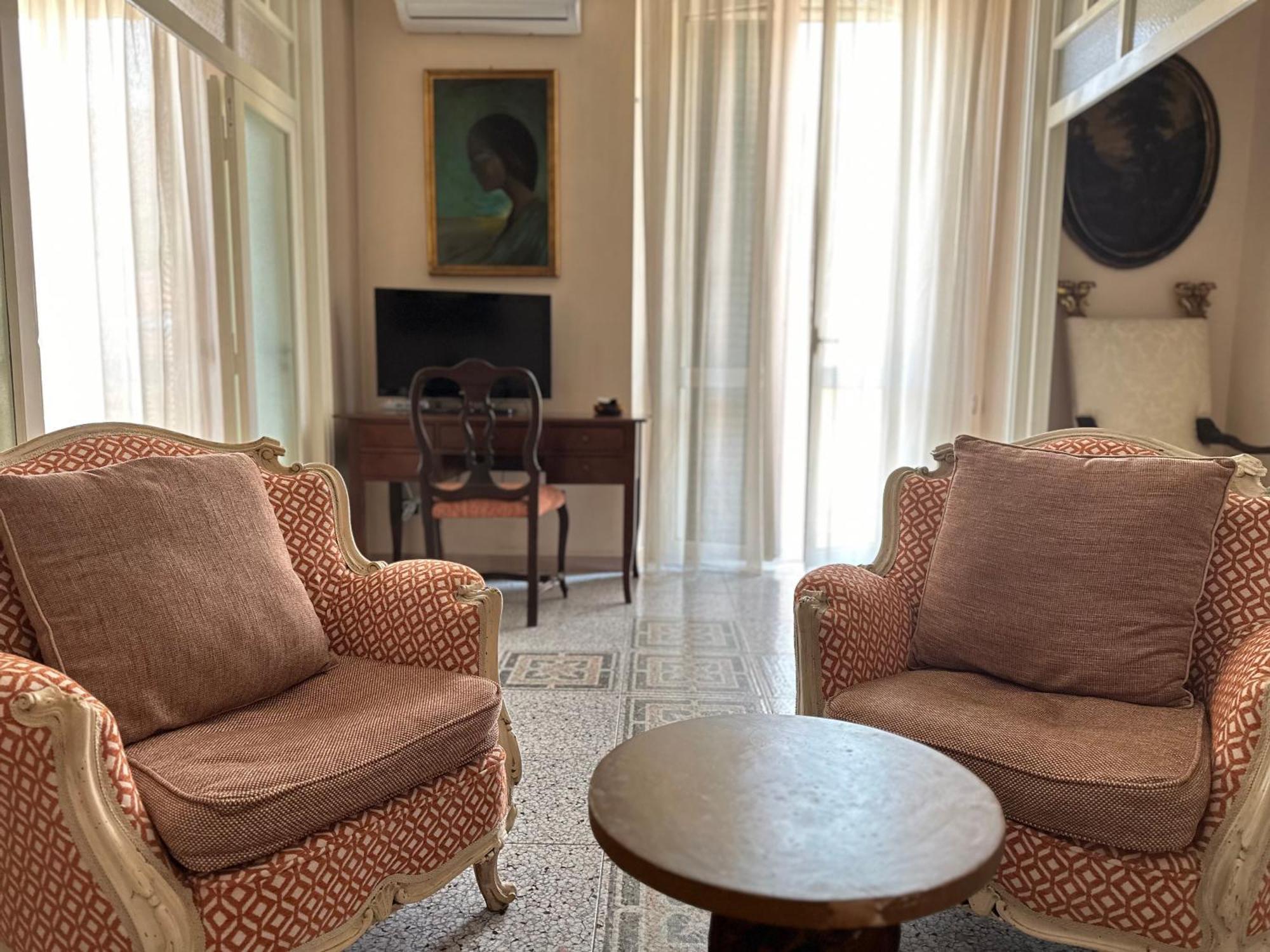 Luxury Suite Vitruvio 55 Formia Extérieur photo