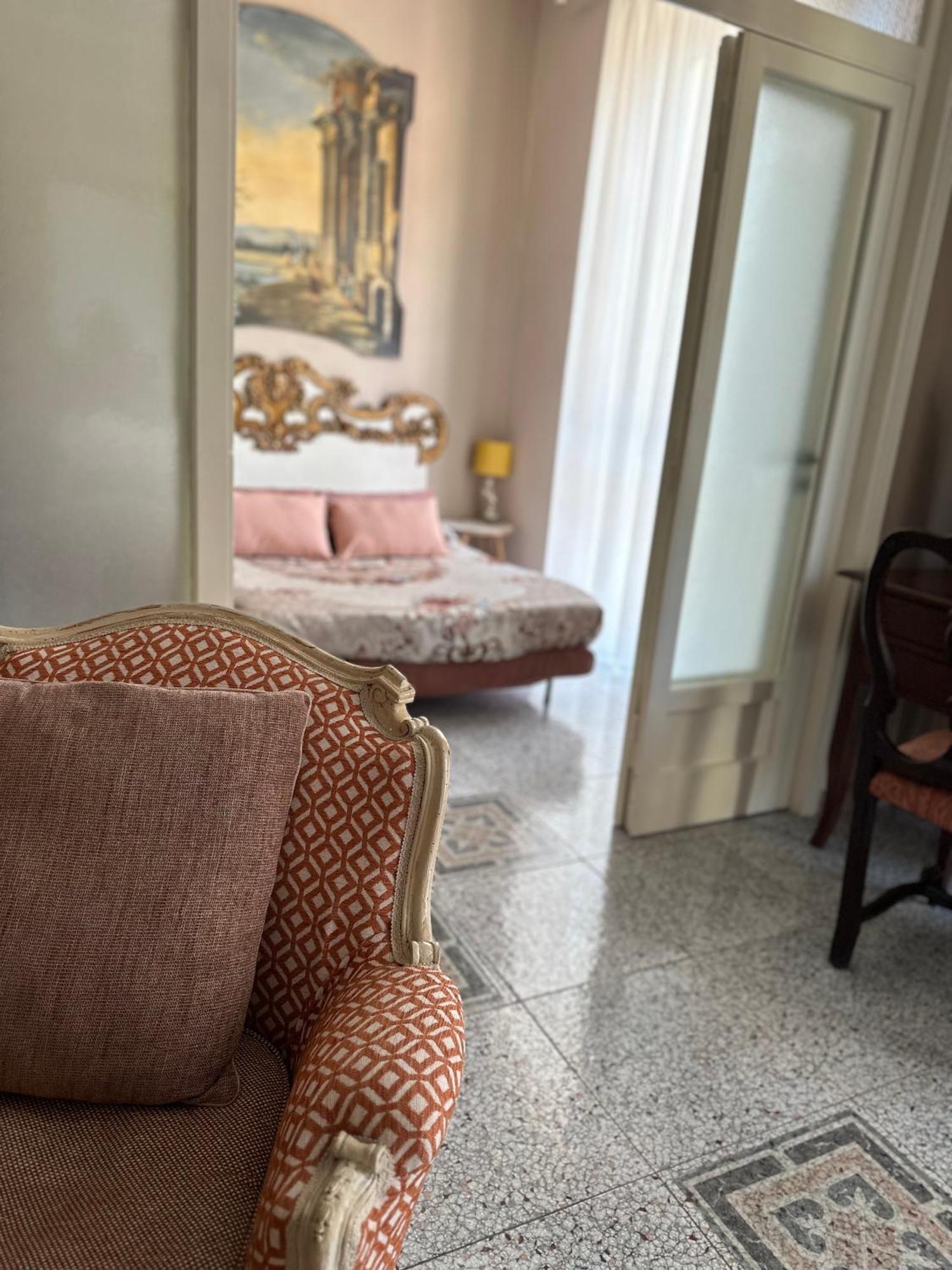 Luxury Suite Vitruvio 55 Formia Extérieur photo